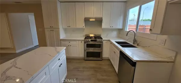 West Hills, CA 91307,23300 Welby