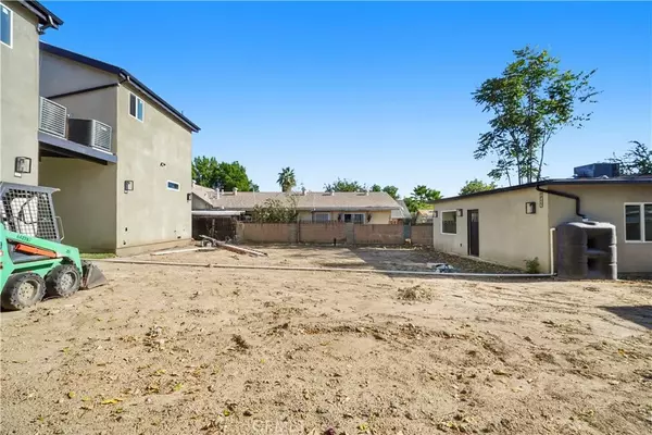 Pacoima, CA 91331,11531 dronfield