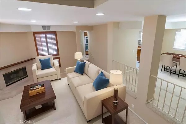 Woodland Hills, CA 91364,23169 Mulholland