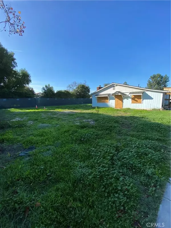 Northridge, CA 91325,7631 Texhoma