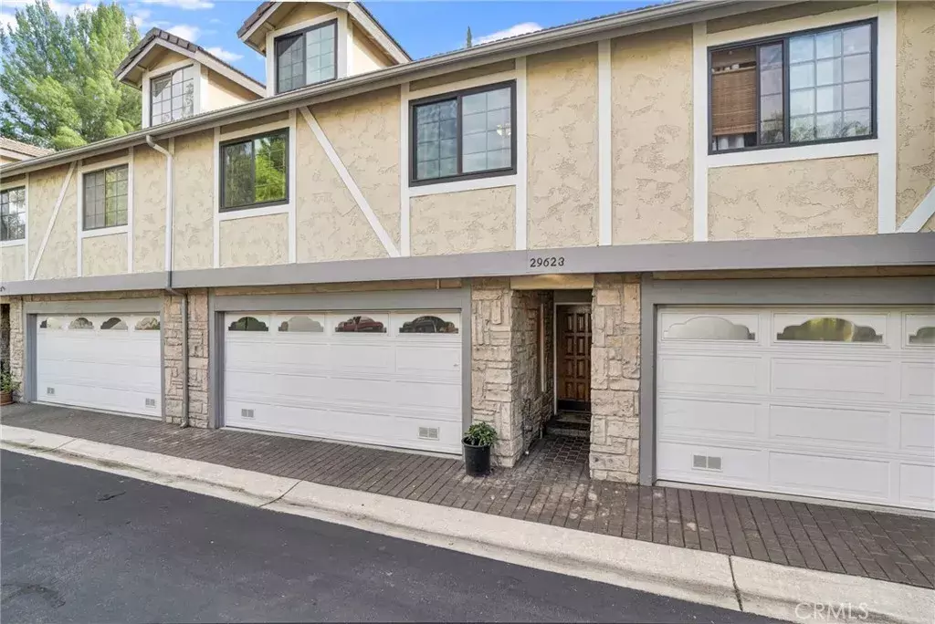 Agoura Hills, CA 91301,29623 Strawberry Hill #1