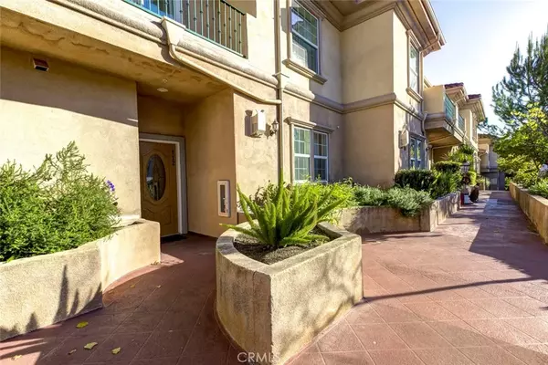 La Crescenta, CA 91214,3974 Pennsylvania #112