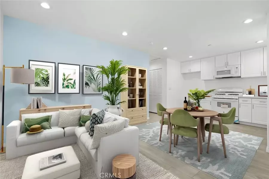 14251 Magnolia, Sherman Oaks, CA 91423