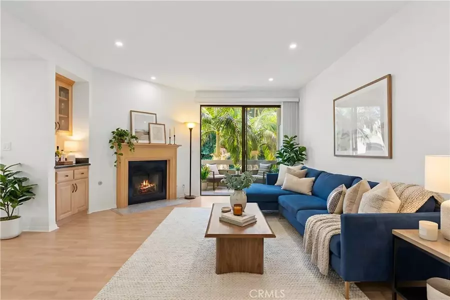 4430 Noble Avenue #208, Sherman Oaks, CA 91403