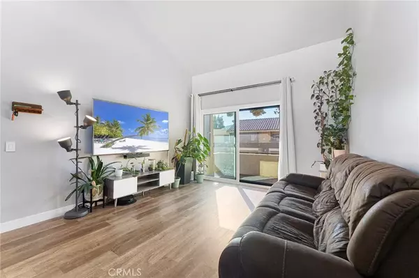 Canyon Country, CA 91351,18754 Mandan #1302