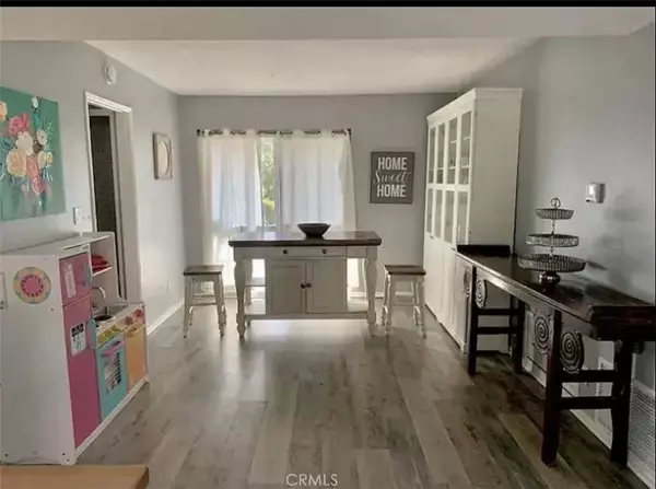 Woodland Hills, CA 91367,5500 Blanco