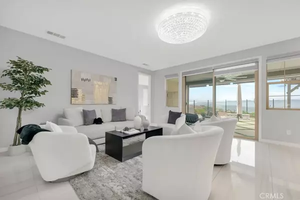 Canyon Country, CA 91350,18348 Cachet