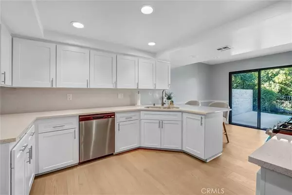 Calabasas, CA 91302,23024 Park Sorrento