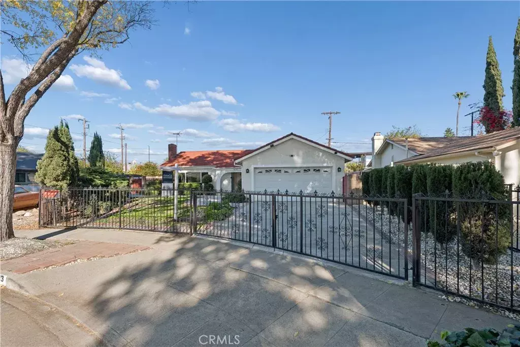 North Hills, CA 91343,16103 Osborne Street