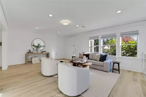 Los Angeles, CA 90004,337 N Beachwood