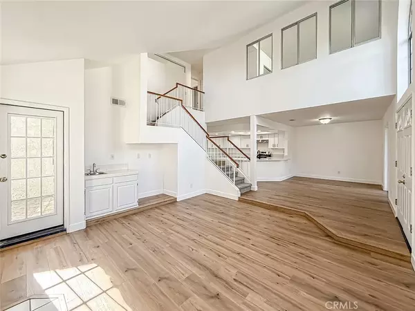 Camarillo, CA 93010,206 Camino Cortina