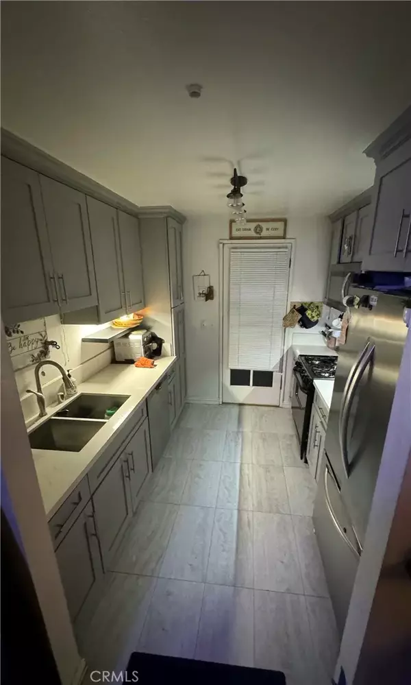 Porter Ranch, CA 91326,11311 Tampa #30