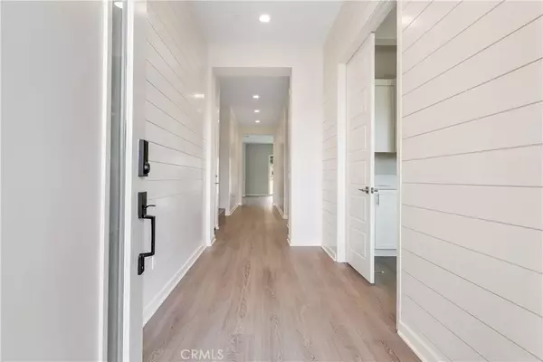 Simi Valley, CA 93063,6536 Canyon Oaks Drive