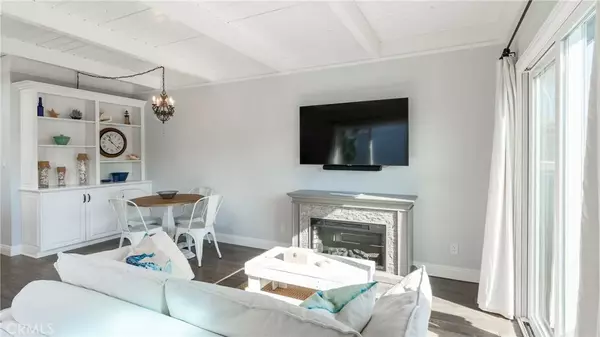 Oxnard, CA 93035,5510 Driftwood Street #4