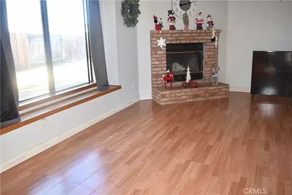 California City, CA 93505,8873 Holly