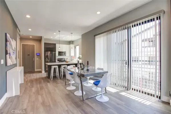 Glendale, CA 91203,330 Salem #201