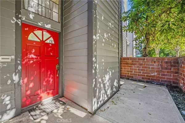 Woodland Hills, CA 91367,5707 Topanga Canyon Boulevard #5