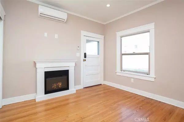 Glendale, CA 91203,107 N Columbus Avenue #A