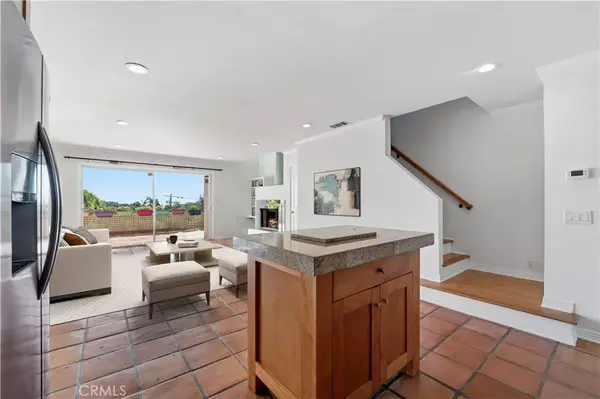 Malibu, CA 90265,28711 Pacific Coast #19