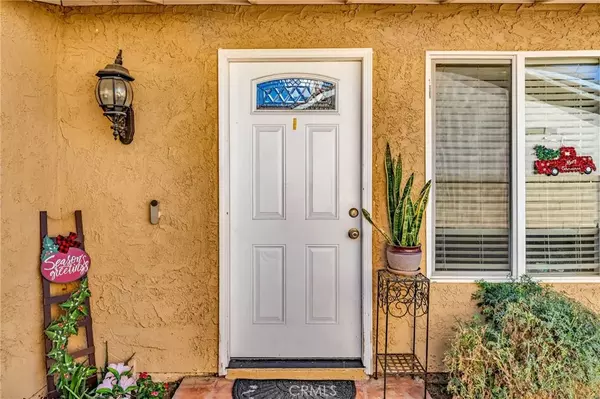 Valencia, CA 91355,25790 Parada