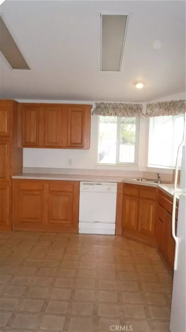 Murrieta, CA 92563,38315 Via La Paloma