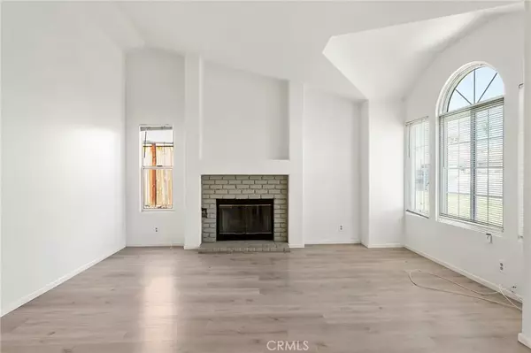 Murrieta, CA 92562,41105 Via Cedro