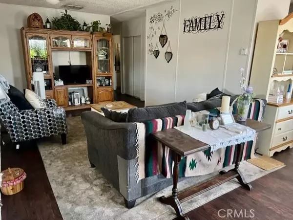 Hemet, CA 92543,1455 S State #122