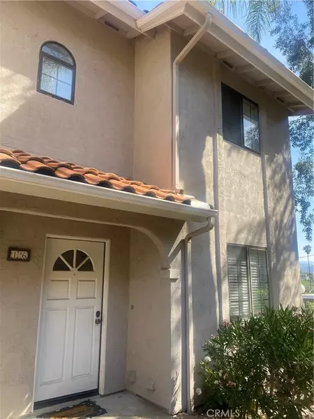 820 E 3rd Avenue #16, Escondido, CA 92025