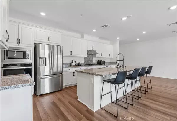 Murrieta, CA 92563,30688 Juneberry Road