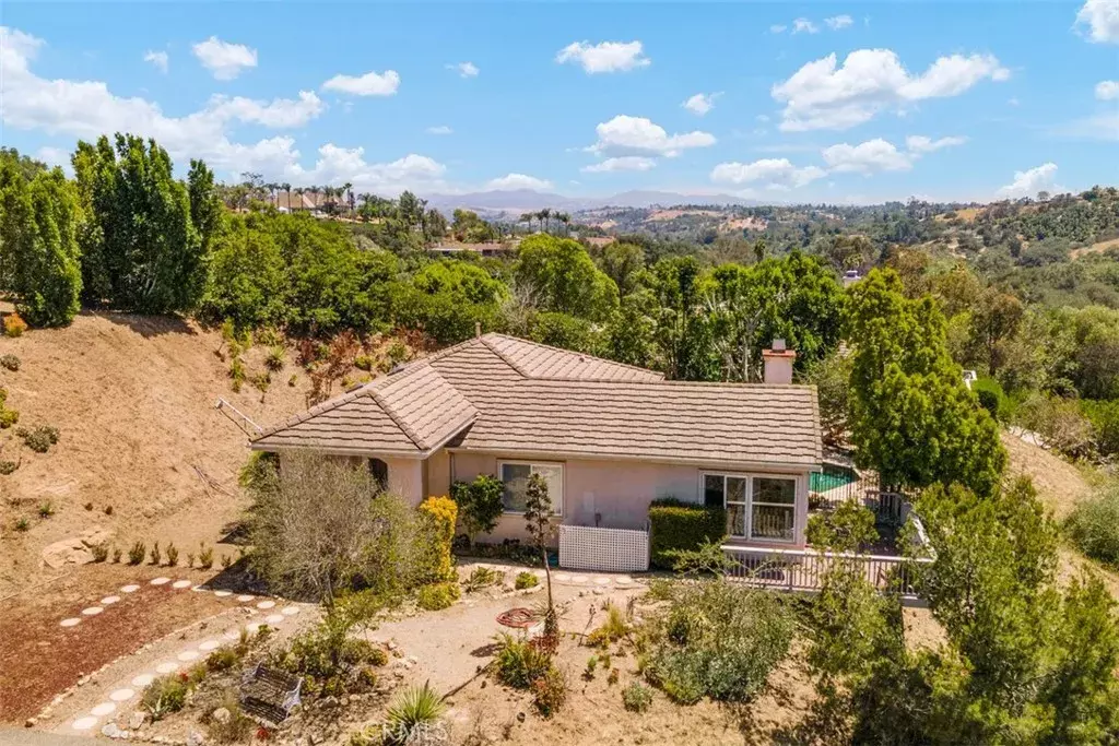 Fallbrook, CA 92028,2557 Live Oak Park Road