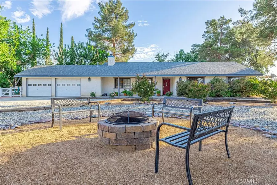 40555 11th Street West, Palmdale, CA 93551