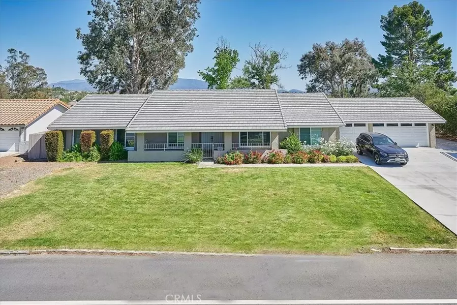 31107 Del Rey Road, Temecula, CA 92591