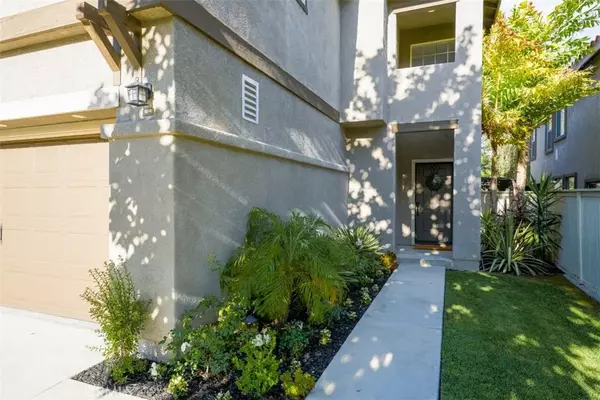 Anaheim Hills, CA 92808,8695 E Windsong Drive