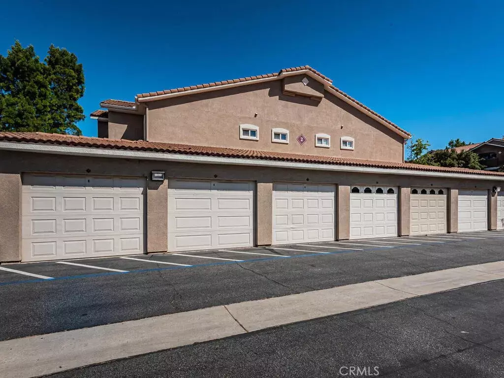 Murrieta, CA 92562,41410 Juniper Street #223