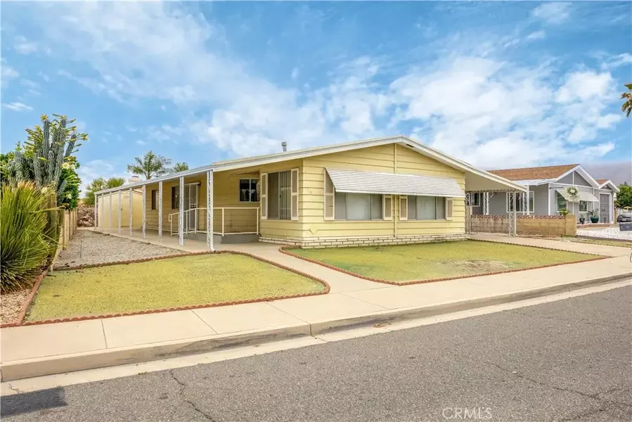 385 Potrero Street, San Jacinto, CA 92582