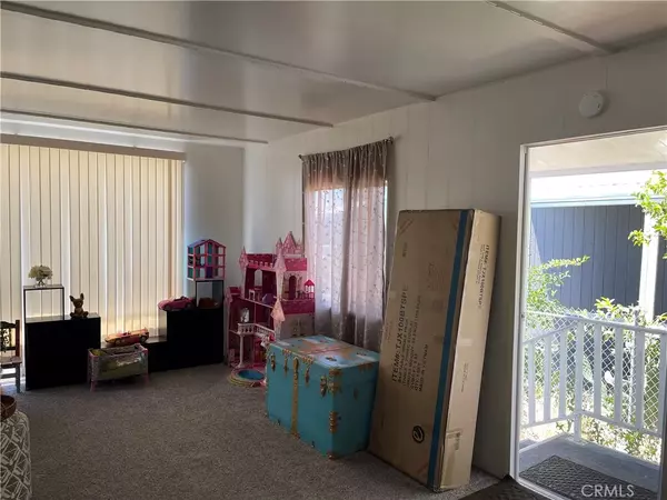 Hemet, CA 92543,1455 S State #114