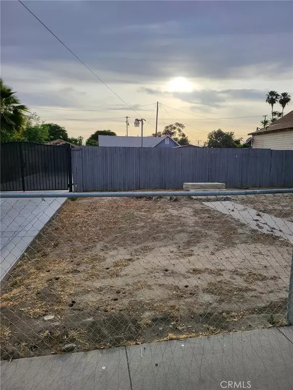 Hemet, CA 92543,213 N Inez Street
