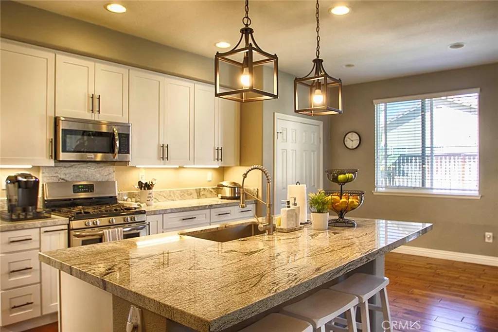 36697 Lynwood Avenue, Murrieta, CA 92563