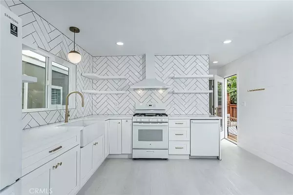 Encinitas, CA 92024,1549 N Vulcan #76