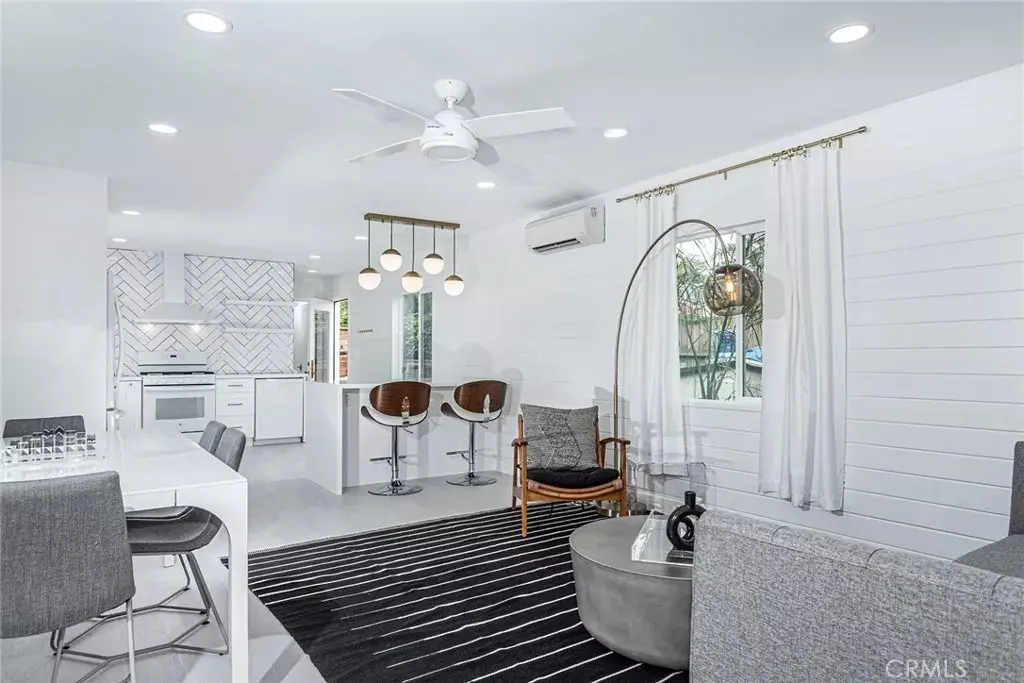 Encinitas, CA 92024,1549 N Vulcan #76