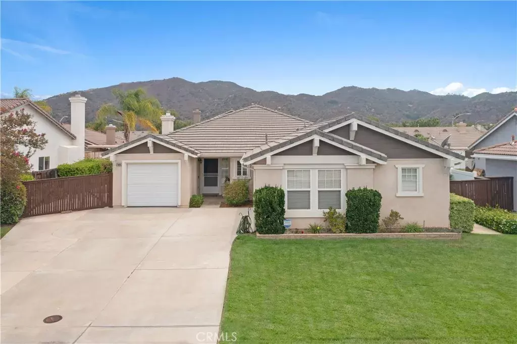 Wildomar, CA 92595,21805 Poinsettia Lane