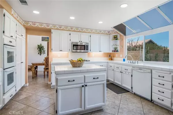 Victorville, CA 92392,14148 Calle Domingo