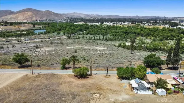 Lake Elsinore, CA 92530,0 STRICKLAND