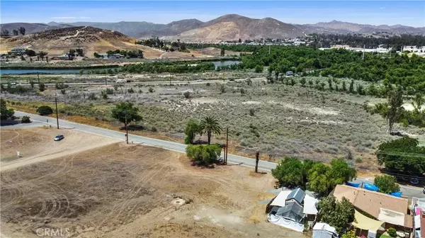 Lake Elsinore, CA 92530,0 STRICKLAND