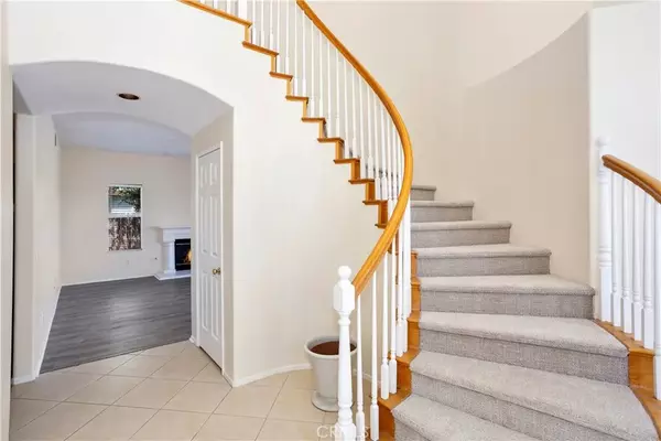 Lake Elsinore, CA 92532,53 Bella Donaci