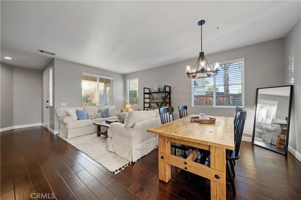 Murrieta, CA 92563,40148 Emily Place