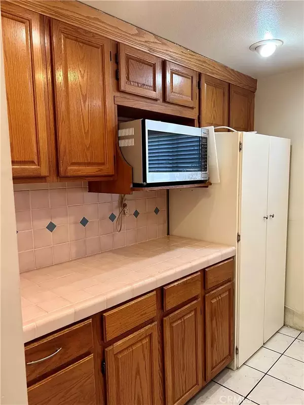 Fullerton, CA 92833,2020 Gregory Avenue