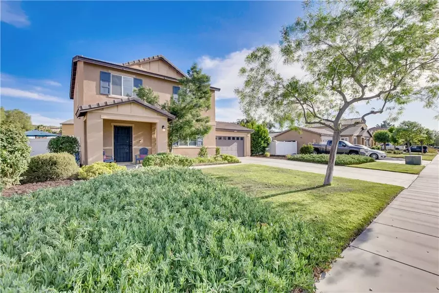 972 E Washington Avenue, San Jacinto, CA 92583