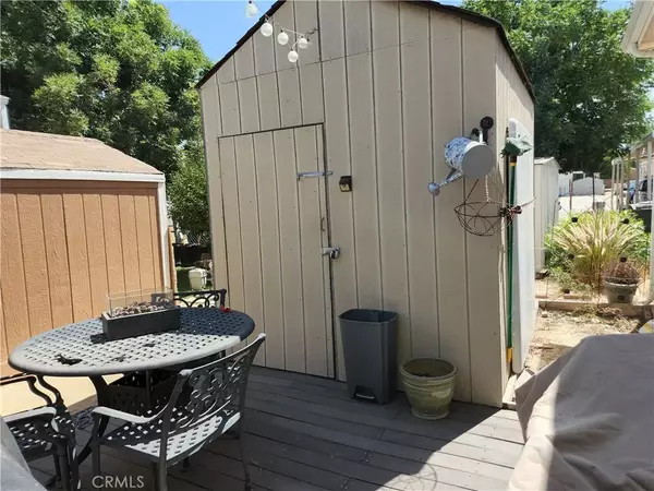 San Jacinto, CA 92582,913 S Grand #109