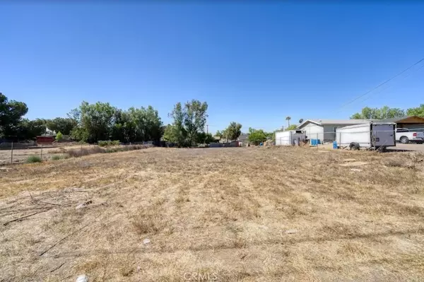 84 Perry, Perris, CA 92571